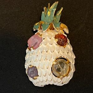 Vintage Jeanne Pineapple Brooch